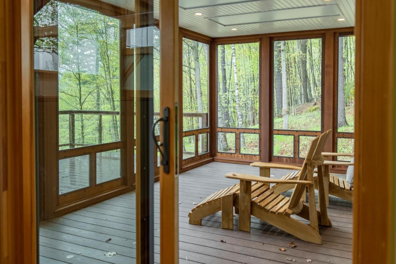 Private Home Overlooking Stevens Lake Great Barrington Exteriör bild