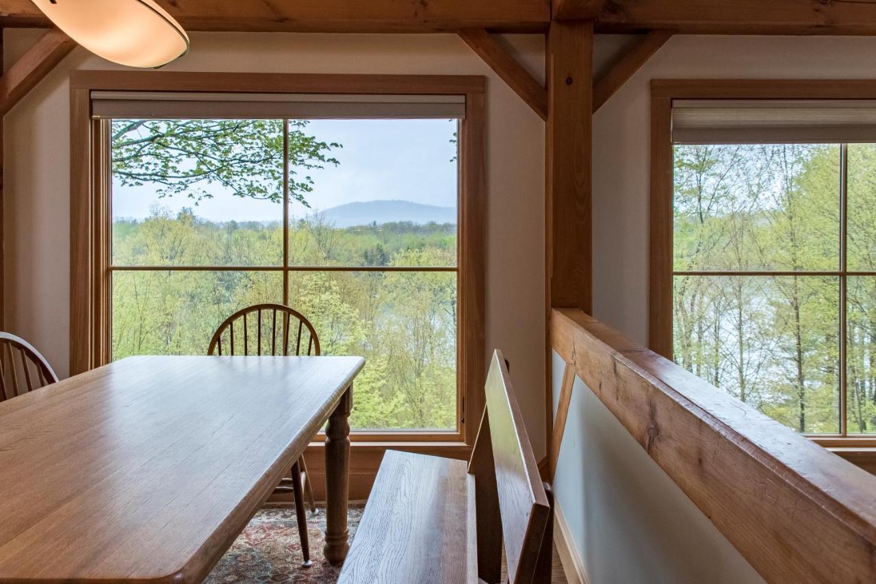 Private Home Overlooking Stevens Lake Great Barrington Exteriör bild